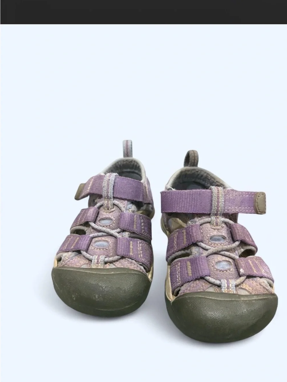 Toddle size 5 Bogs and size 6 keen sandals